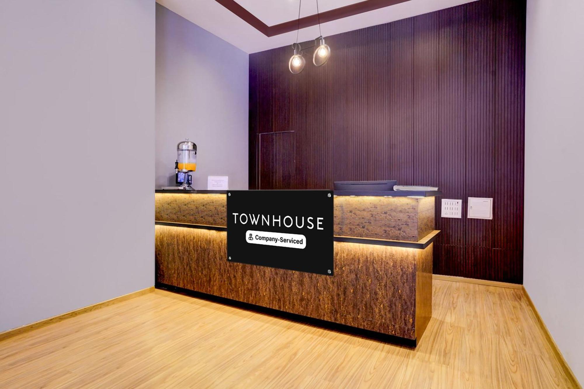 Super Townhouse Bombay Exhibition Centre Goregaon المظهر الخارجي الصورة